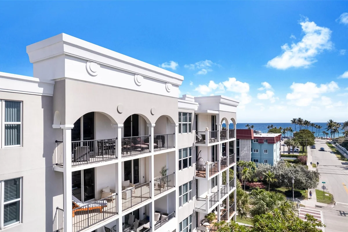 191 SE 20th Ave #614, Deerfield Beach: photo 1 of 30