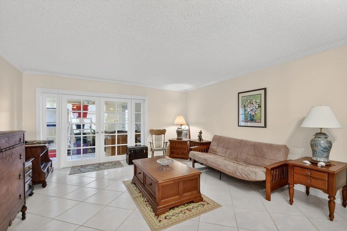 782 Nantucket Cir, Lake Worth: photo 1 of 41