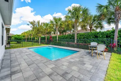 16047 Key Biscayne Ln, Westlake: photo 1 of 25