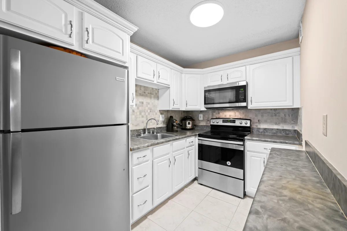 5180 E Sabal Palm Blvd #239, Tamarac: photo 1 of 35