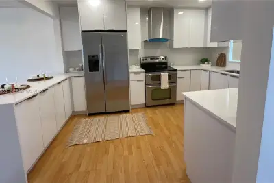 9481 Sunrise Lakes Blvd #302, Sunrise: photo 1 of 22