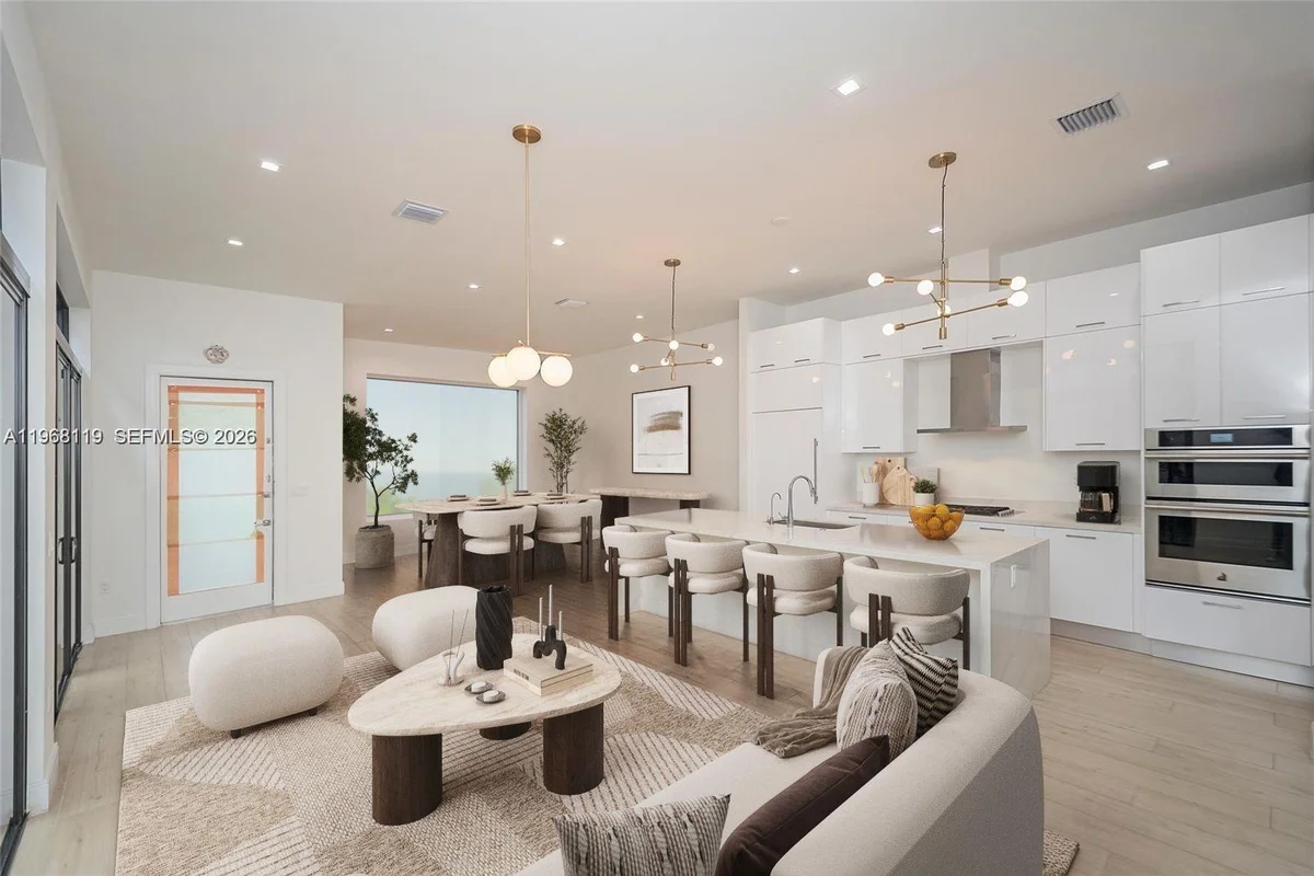 4454 NW 80th Ave, Doral: photo 1 of 55
