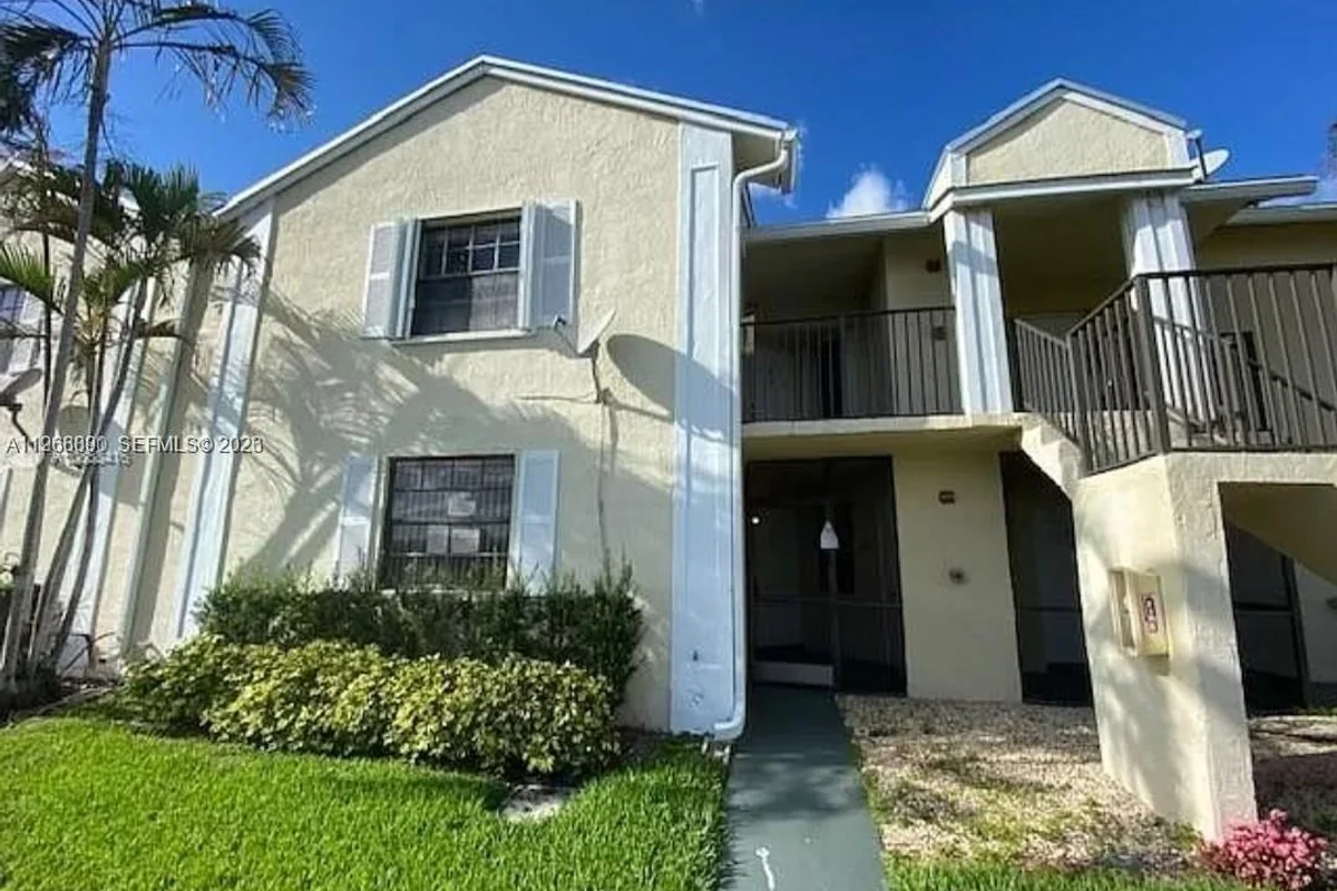 929 Hamilton Dr #929F, Homestead: photo 1 of 14