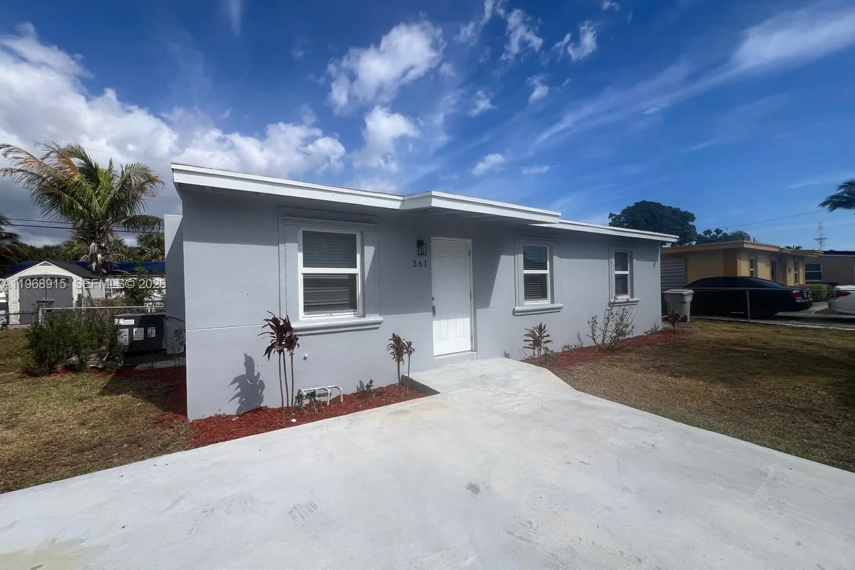 361 NW 16th St, Pompano Beach: photo 1 of 24
