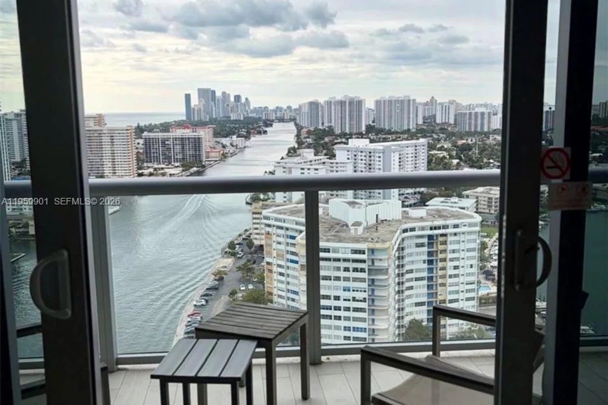 2602 E Hallandale Beach Blvd #R2709, Hallandale Beach: photo 1 of 15