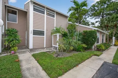707 Stonewood Ct #19c, Jupiter: photo 1 of 54