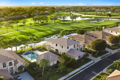 1119 Grand Cay Dr, Palm Beach Gardens: photo 1 of 75