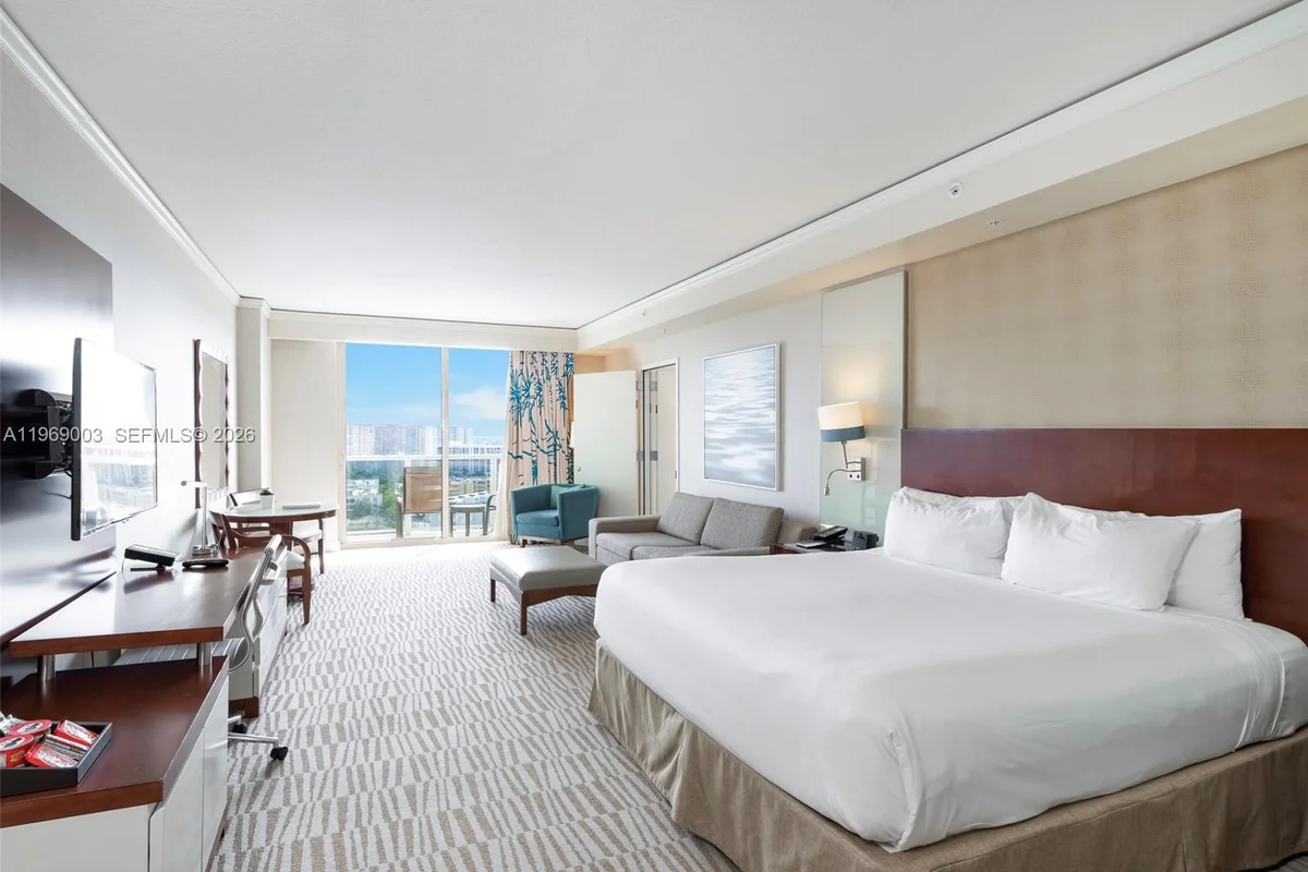 18001 Collins Ave #1417, Sunny Isles Beach: photo 1 of 21