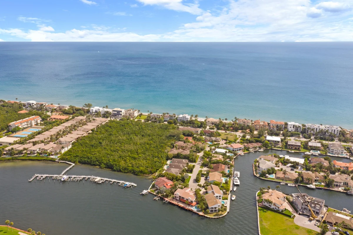 4102 S Ocean Blvd, Highland Beach: photo 1 of 37