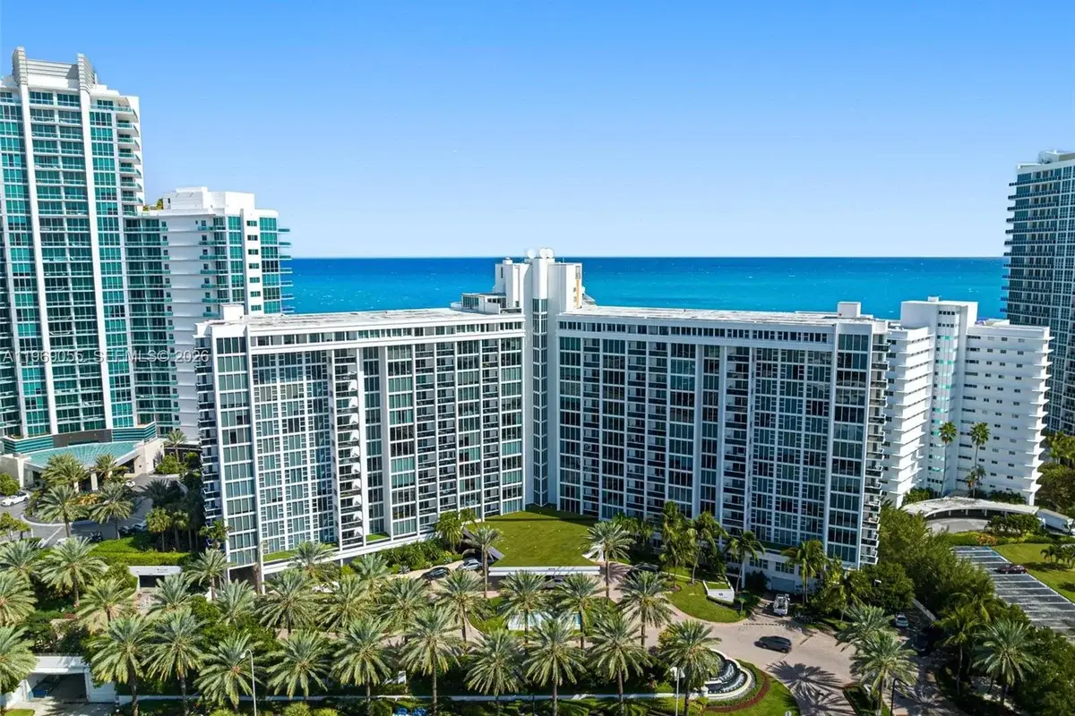 10275 Collins Ave #102, Bal Harbour: photo 1 of 31