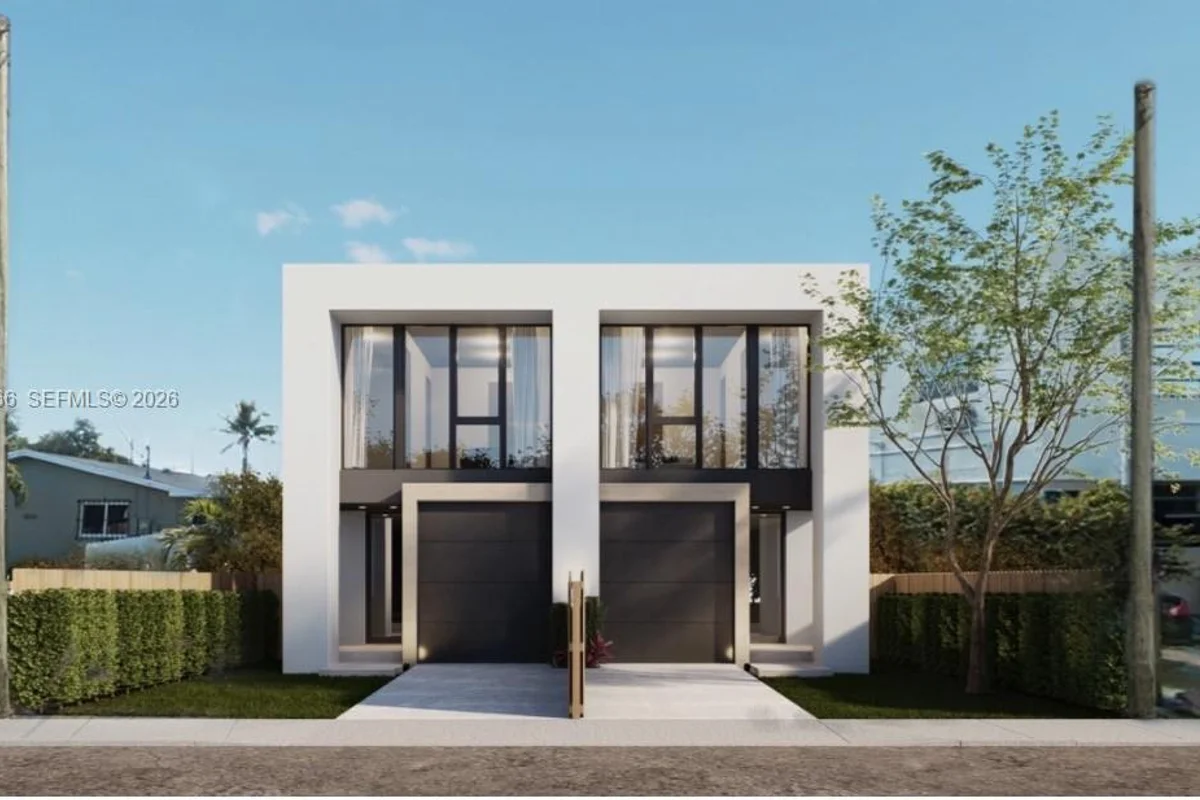 1810 NW 46th St, Miami: photo 1 of 4