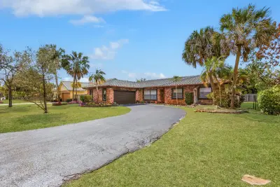 1280 NW 114th Ave, Coral Springs: photo 1 of 14