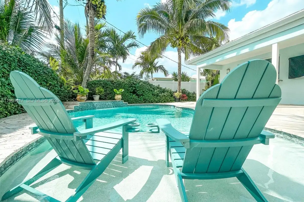 2932 NE 36th St, Lighthouse Point: photo 1 of 34