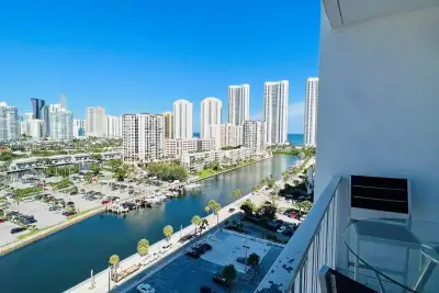500 Bayview Dr #1417, Sunny Isles Beach: photo 1 of 6