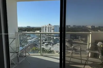 13499 Biscayne Blvd #902, North Miami: photo 1 of 22