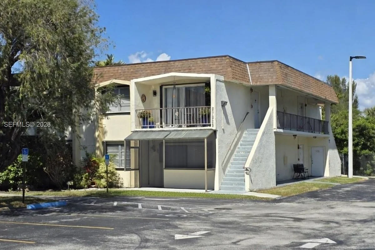 7829 Miller Dr #B104, Miami: photo 1 of 12