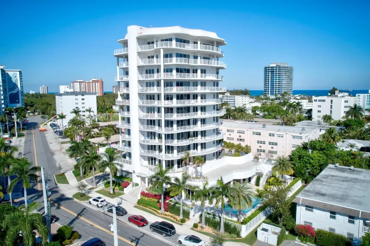612 Bayshore Dr #301, Fort Lauderdale: photo 1 of 77