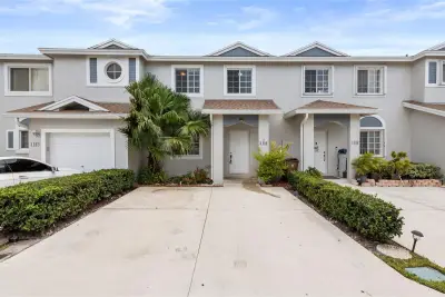 1186 SW 44th Ave, Deerfield Beach: photo 1 of 26