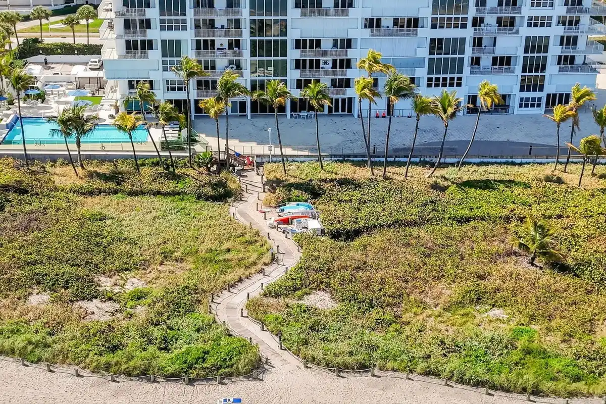 3000 S Ocean Blvd #1004, Boca Raton: photo 1 of 56