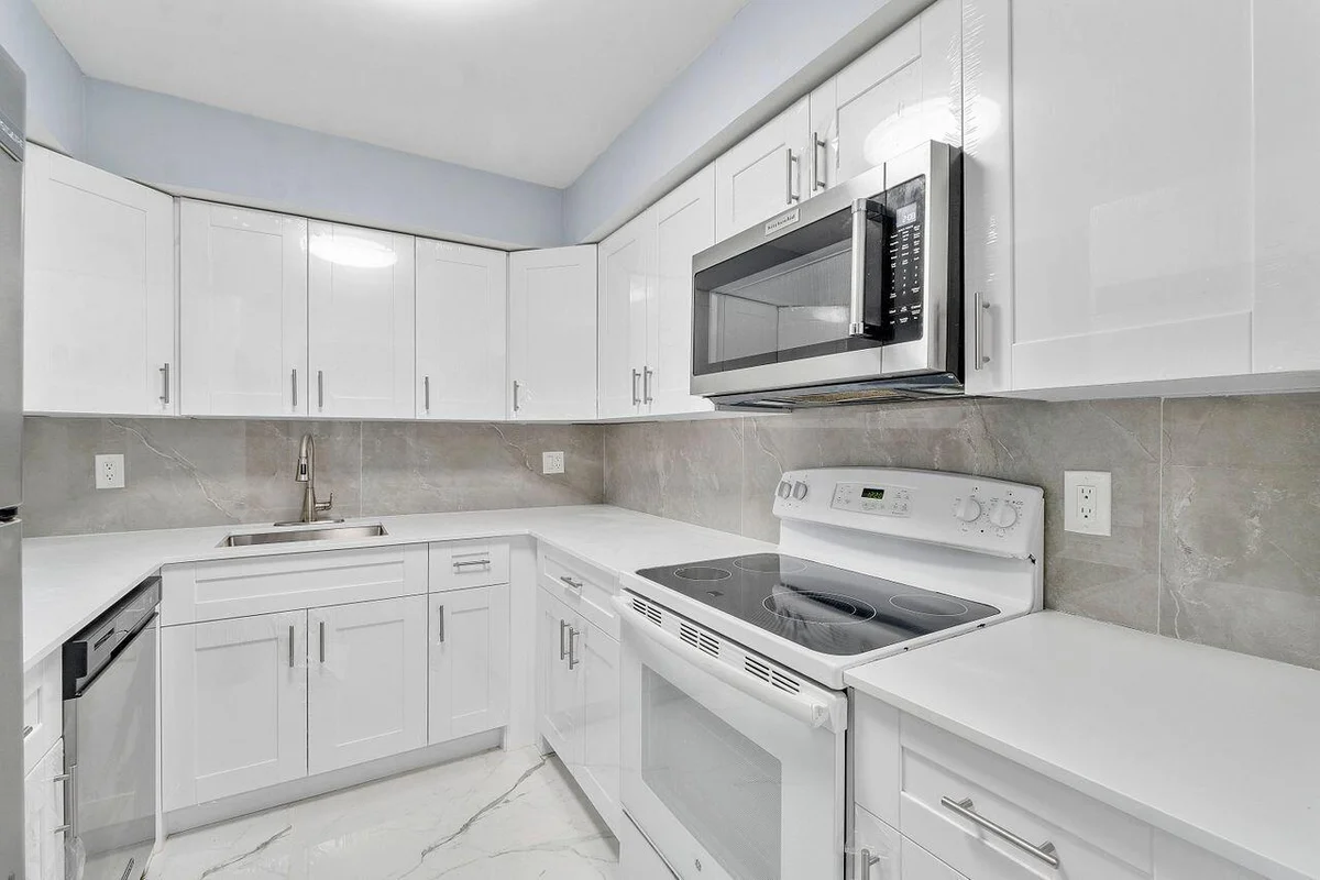 9960 Pineapple Tree Dr #107, Boynton Beach: photo 1 of 35