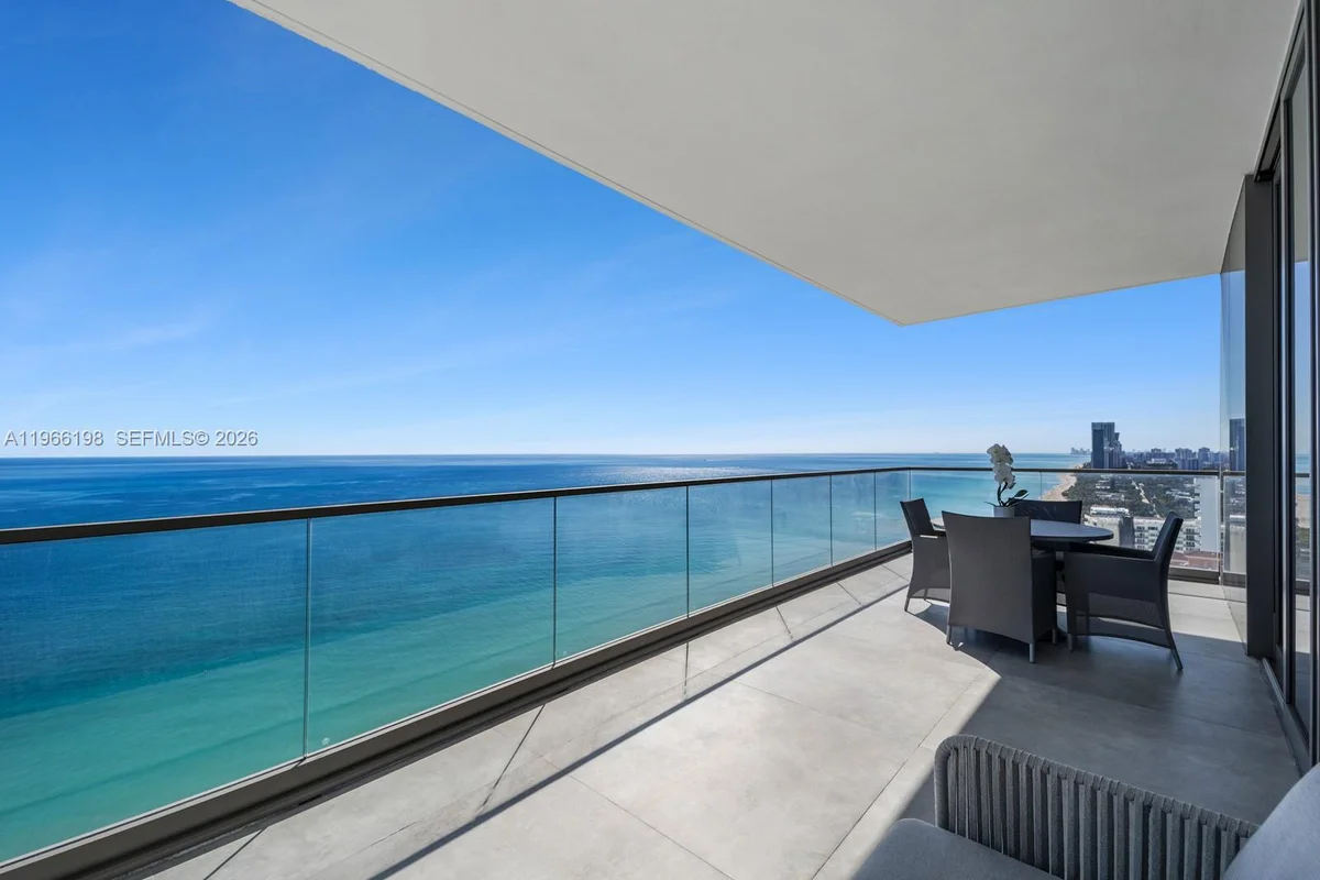 2000 S Ocean Dr #25B, Hallandale Beach: photo 1 of 60