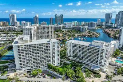 600 Three Islands Blvd #406, Hallandale Beach: photo 1 of 20