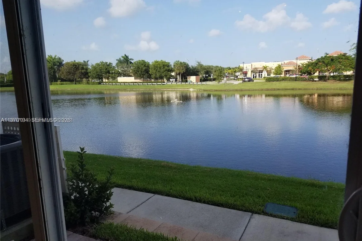 2615 SW 81st Ter #2617, Miramar: photo 1 of 12
