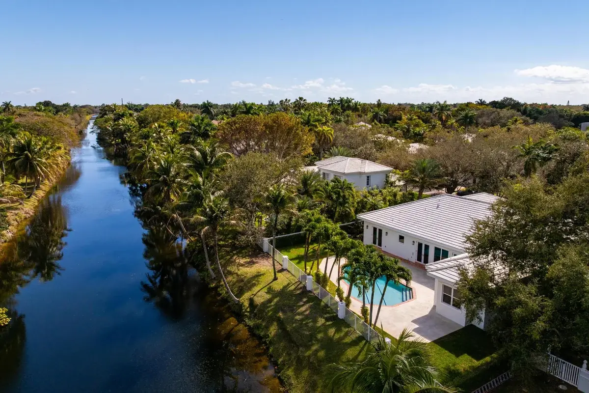 6371 SW 87th Ter, Pinecrest: photo 1 of 16