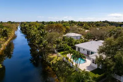 6371 SW 87th Ter, Pinecrest: photo 1 of 16
