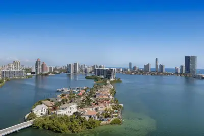 3000 Island Blvd #2504, Aventura: photo 1 of 38