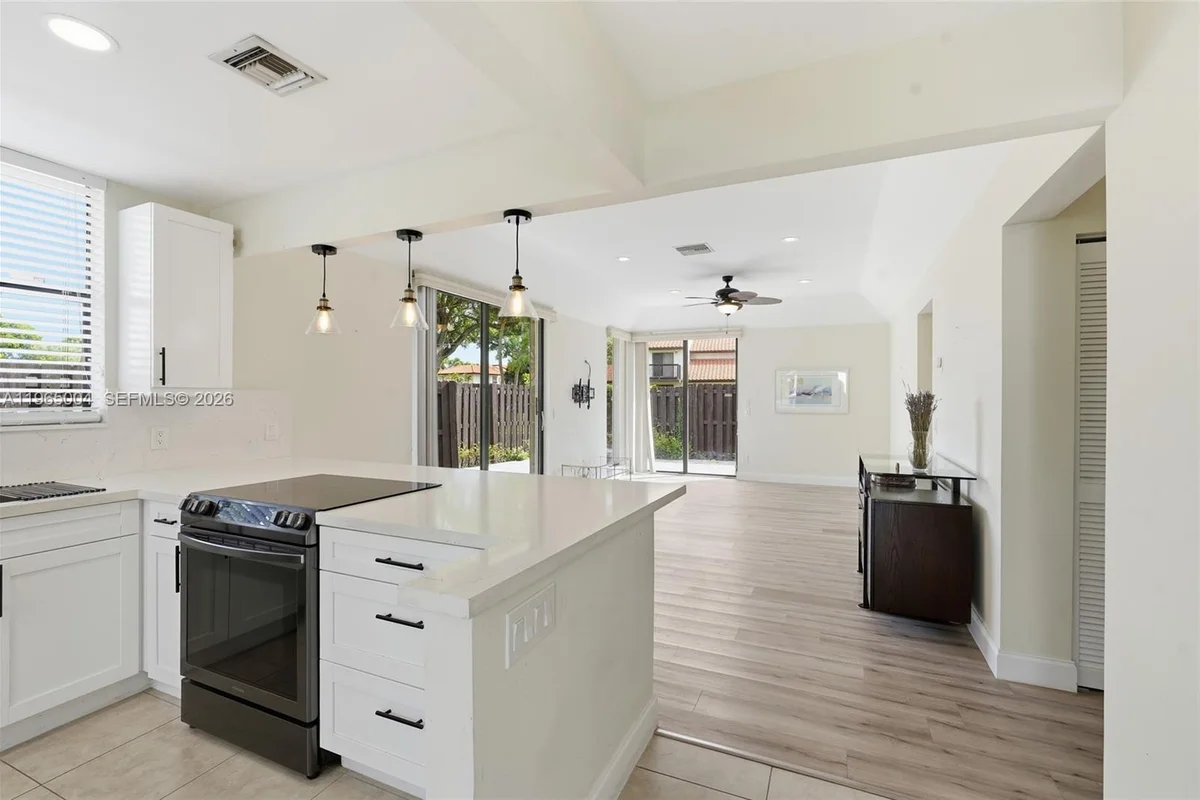 5726 Fox Hollow Dr #A, Boca Raton: photo 1 of 33