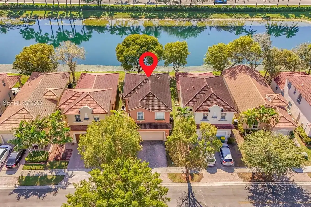 3736 NE 9 Ct, Homestead: photo 1 of 25