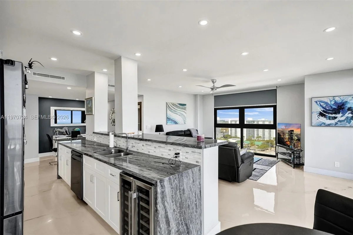 3031 N Ocean Blvd #1906, Fort Lauderdale: photo 1 of 26