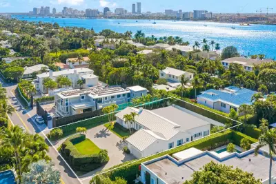 624 N Lake Way, Palm Beach: photo 1 of 21