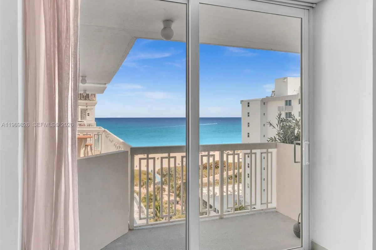 401 Ocean Dr #1007, Miami Beach: photo 1 of 33