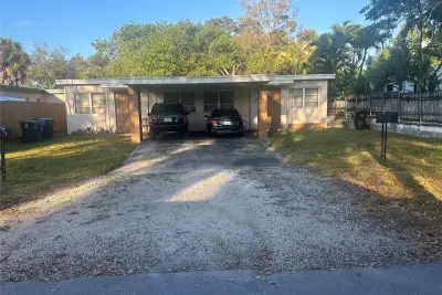 2721-2731 SW 13 Ave, Fort Lauderdale: photo 1 of 3