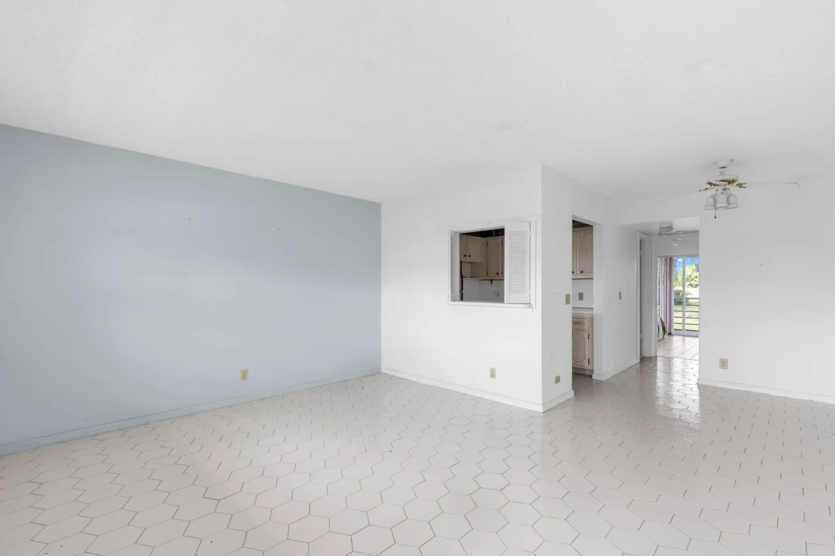72 Ashby B, Deerfield Beach: photo 1 of 36