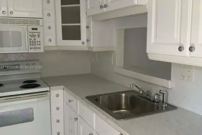 5003 NW 35th St #405, Lauderdale Lakes: photo 1 of 18