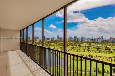 20379 W Country Club Dr #2336, Aventura: photo 1 of 9