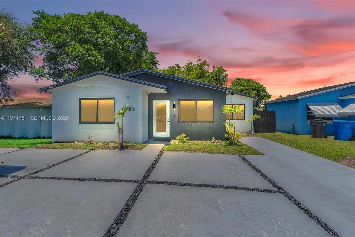 4029 SW 22nd St, West Park: photo 1 of 43
