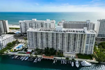 5600 Collins Ave #7Y, Miami Beach: photo 1 of 30
