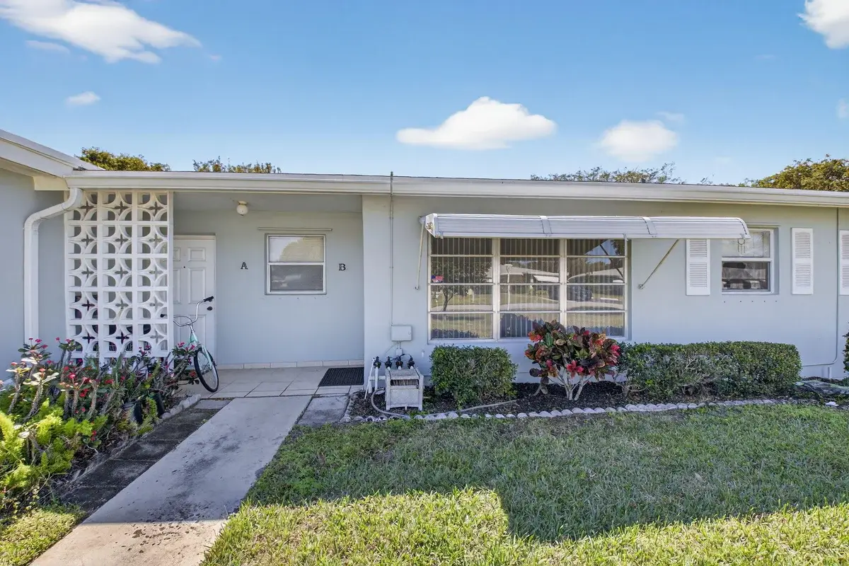 220 High Point Ct E #B, Delray Beach: photo 1 of 20