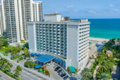 19201 Collins Ave #329, Sunny Isles Beach: photo 1 of 1