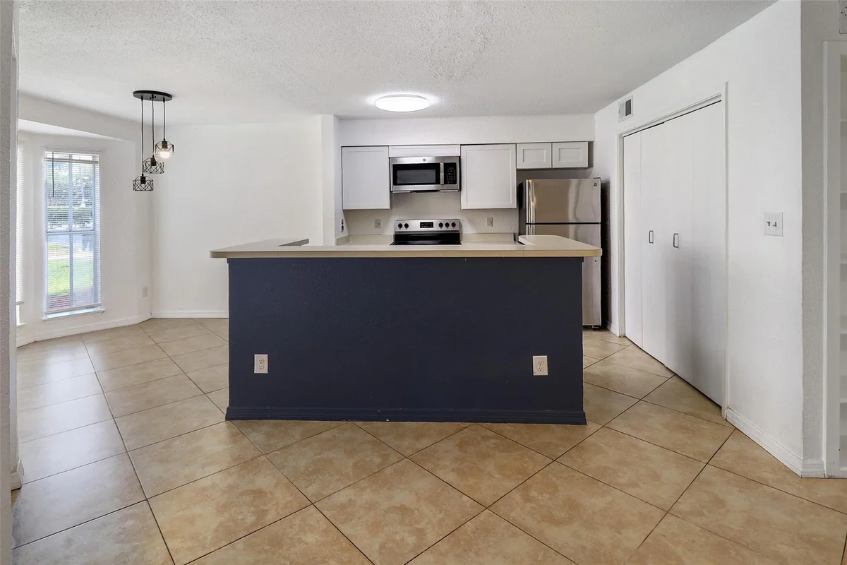 777 Riverside Dr #1516, Coral Springs: photo 1 of 23