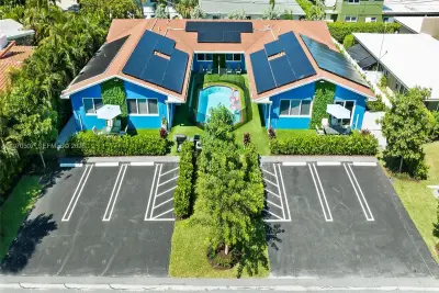 3405 Norfolk St, Pompano Beach: photo 1 of 66