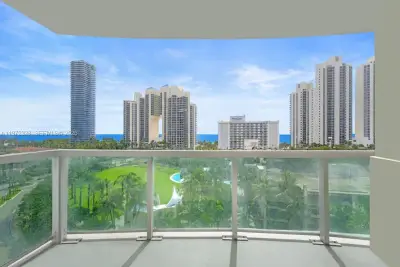 19370 Collins Ave #903, Sunny Isles Beach: photo 1 of 15