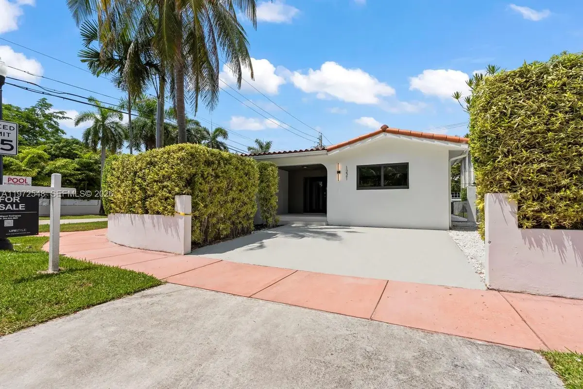 1221 Biarritz Dr, Miami Beach: photo 1 of 63
