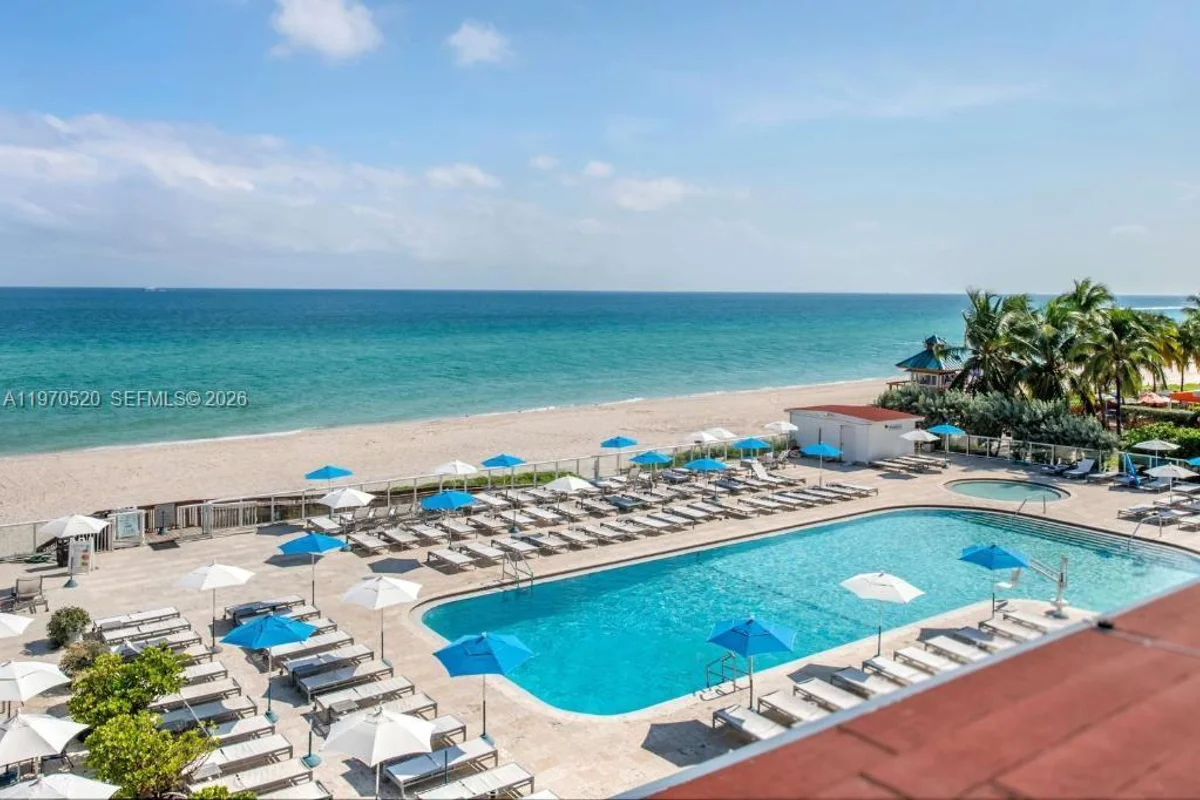 19201 Collins Ave #436, Sunny Isles Beach: photo 1 of 15