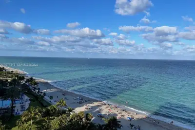 19201 Collins Ave #1011, Sunny Isles Beach: photo 1 of 14