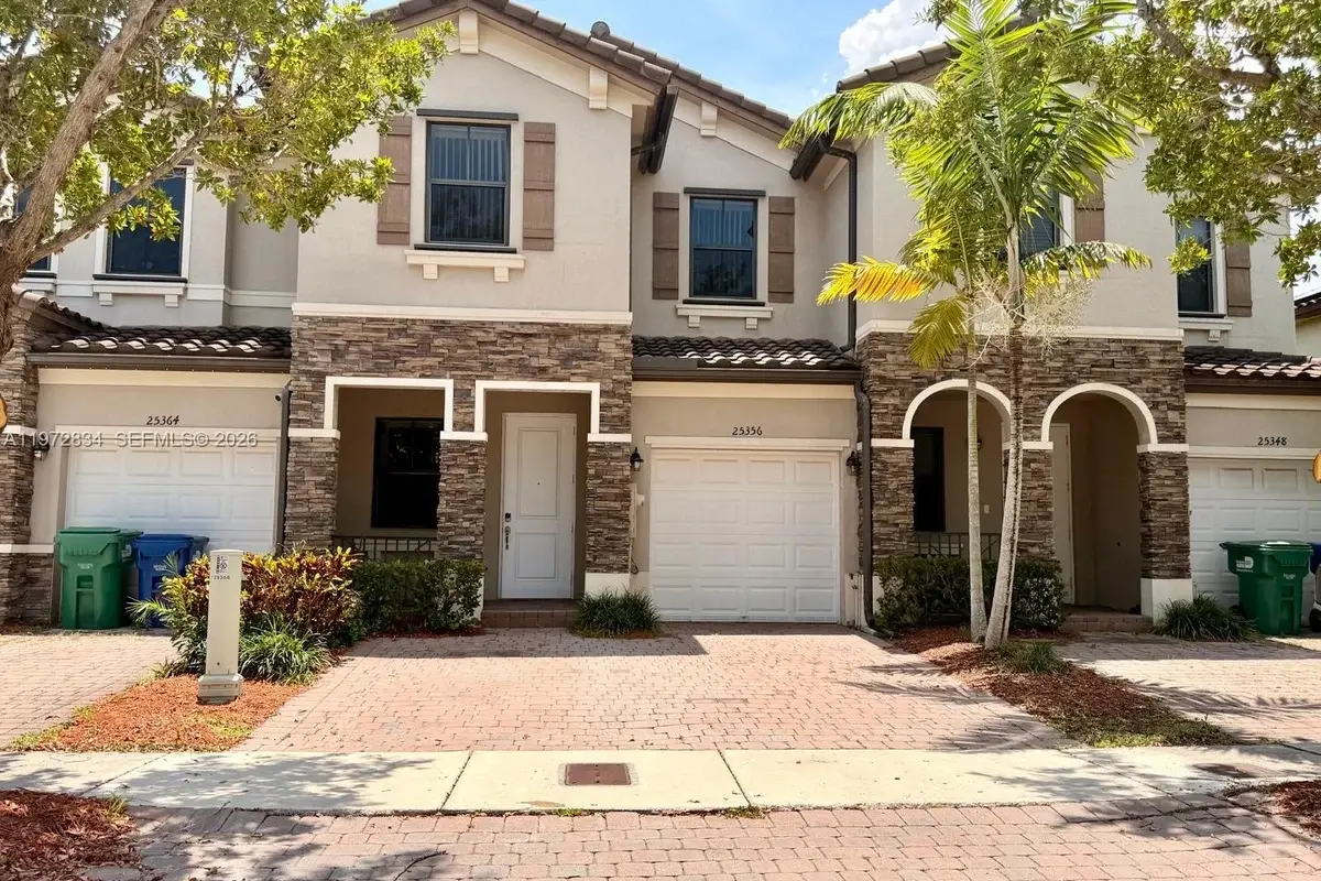 25356 SW 116th Ave, Miami: photo 1 of 16